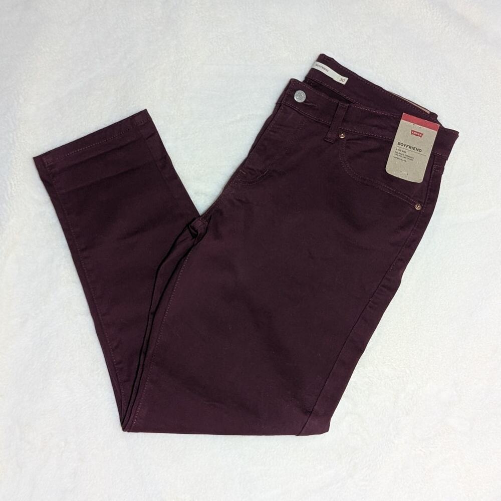 Levi's | NWT Maroon Boyfriend Mid Rise Tapered Jeans | Women's 30
